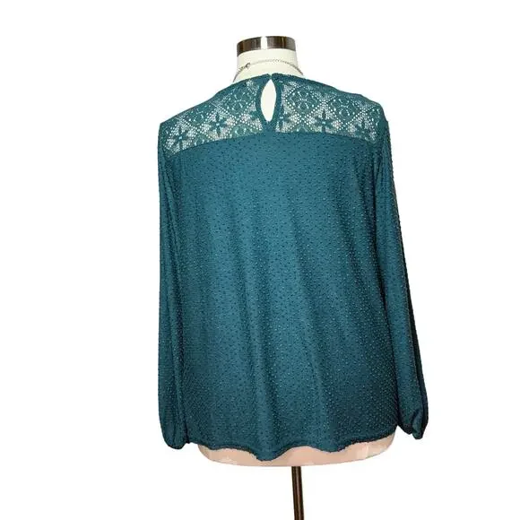 Zac & Rachel Woman 2X Green Swiss Dot Lace Yoke Blouse Long Sleeve Flowy Top - Picture 2 of 8